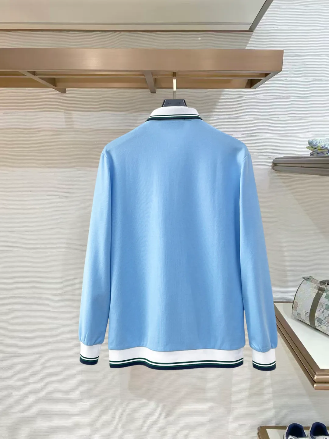 Casablanca New Arrival long-sleeved Polo shirt, original fabric, official Same Style, made of pure cotton pique fabric, custom-made in the same vat, feels very comfortable and smooth, very wide and stylish, produced by a first-line brand Factory, imported Behringer embroidery machine, embroidery is full and textured, collar and collar ribs are woven with imported yarn, will not deform after long-term wear, the most New Arrival style in autumn and winter, fashionable and individual, super Versatile and good-looking Very suitable for both men and women. A must-have item for everyone. Size: M-XXXL